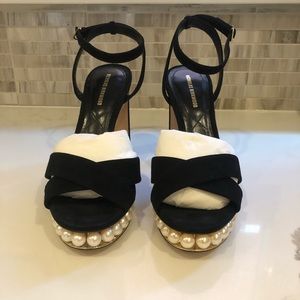 Nicholas Kirkwood Black suede pearl sandals